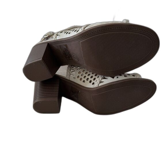 Massini Womens Sandals Peep Toe Block Heel Size 10 Open Weave New - Picture 7 of 8